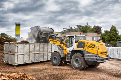 liebherr-wheel-loader-l550-xpower-loading-material-96dpi